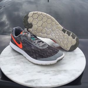Nike Flex Experience Premier Running Shoe